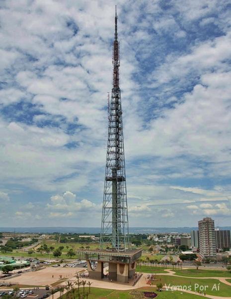 visita a Torre de TV, Palácio do Planalto e Palácio da Alvorada em Brasília