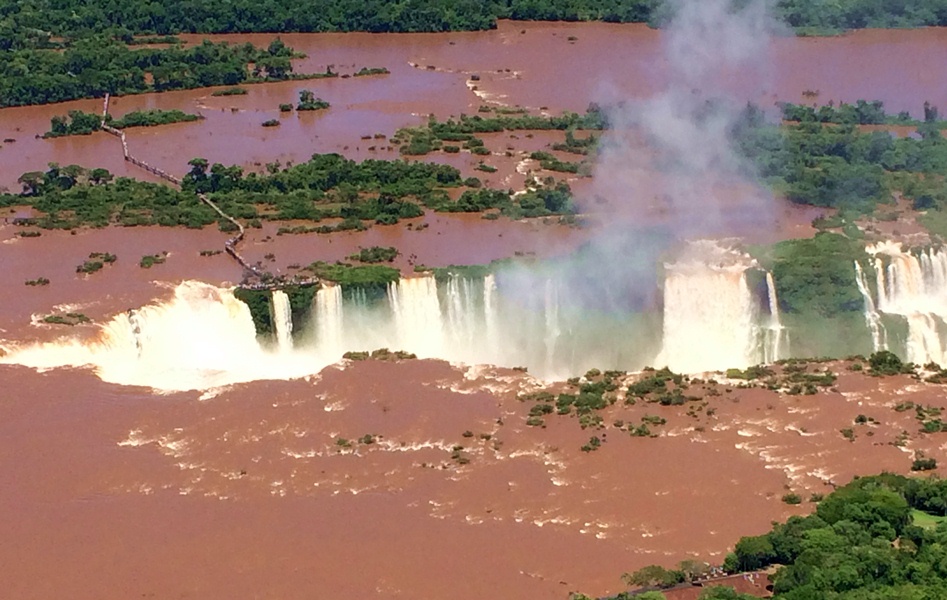 Passeio de helicóptero nas Cataratas do Iguaçu