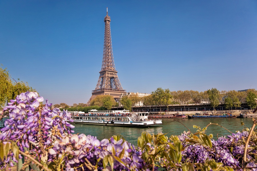 passeio de barco no Rio Sena em Paris