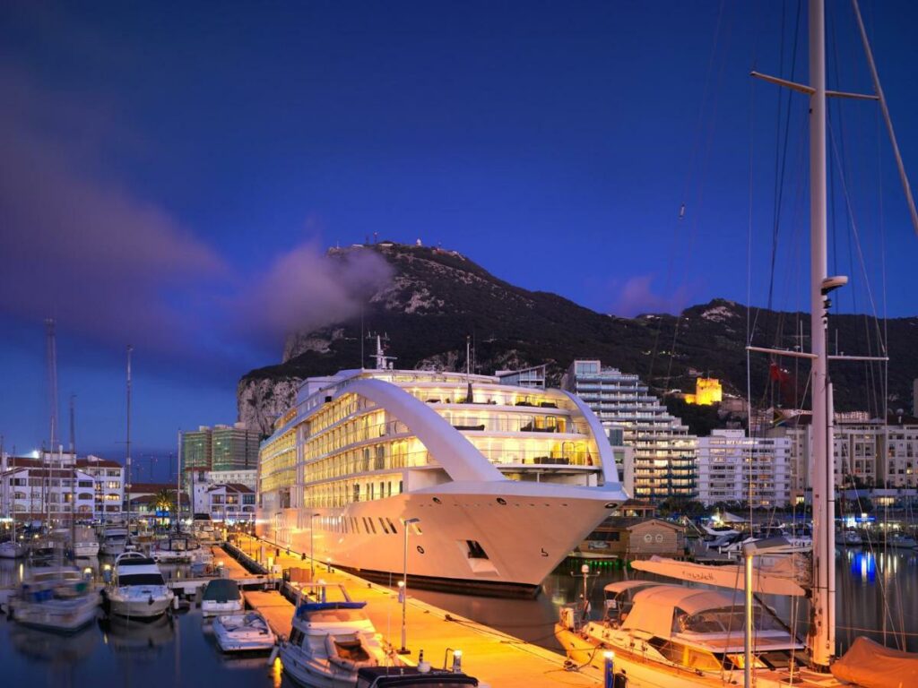 Sunborn Gibraltar, iate hotel gibraltar, hotel de luxo em Gibraltar