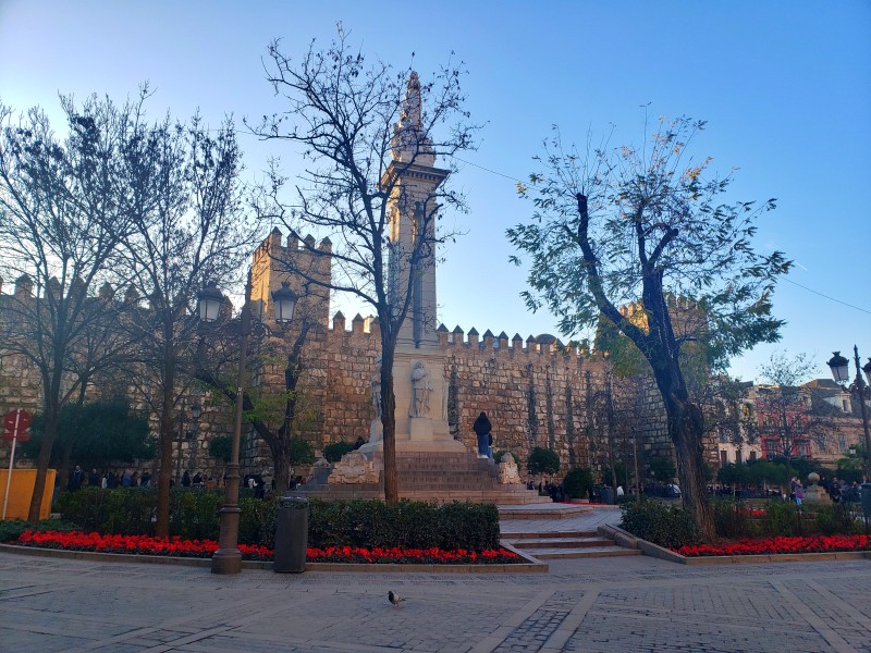 Plaza del Triunfo, como é o free tour sevilha, horário free tour sevilha