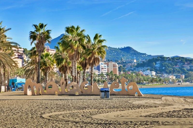 Praia de La Malagueta uma das melhores coisas para fazer em Málaga