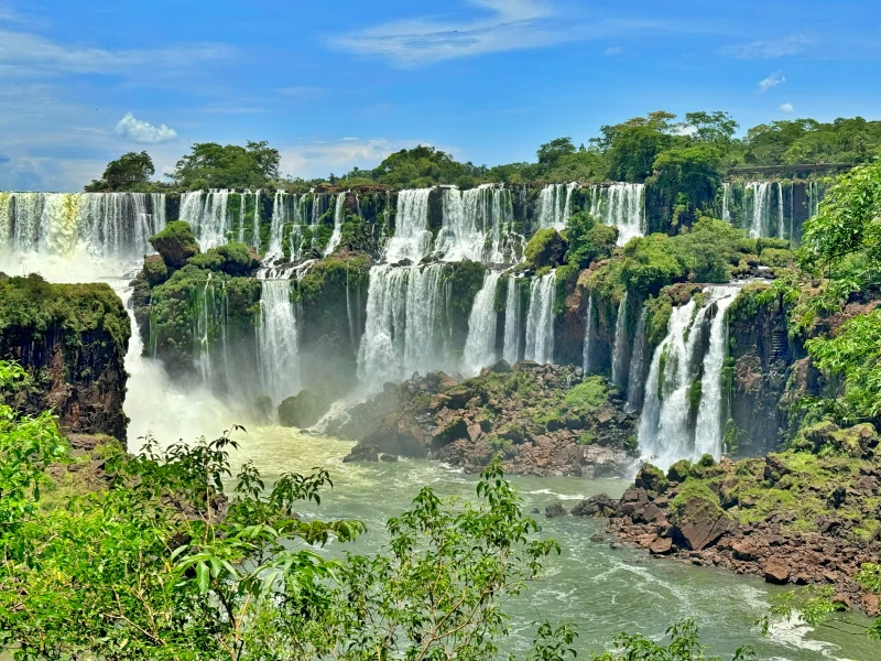 vista das belíssimas Cataratas do Iguaçu do lado Argentino